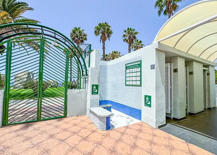 Apartman In Beachfront Complex In El Duque Area, Costa Adeje (Tenerife)