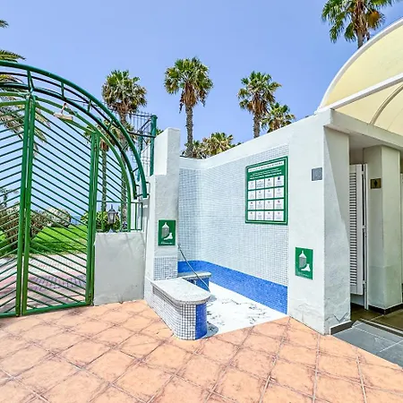 Apartament In Beachfront Complex In El Duque Area, Costa Adeje (Tenerife)