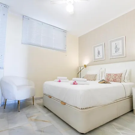 Apartament In Beachfront Complex In El Duque Area,