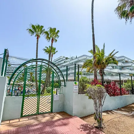 In Beachfront Complex In El Duque Area, Apartament Costa Adeje (Tenerife)
