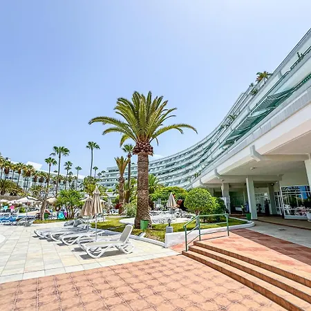 Apartament In Beachfront Complex In El Duque Area,