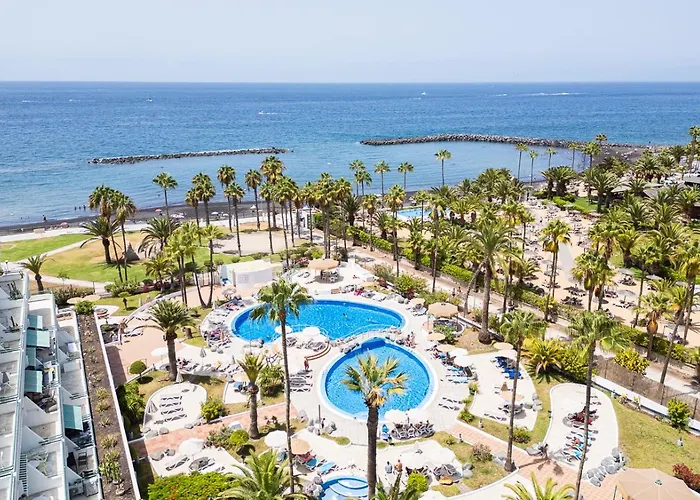 In Beachfront Complex In El Duque Area, Апартаменты